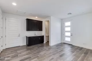 Photo #5: 6663310 Listing 