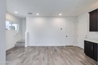 Photo #6: 6663310 Listing 