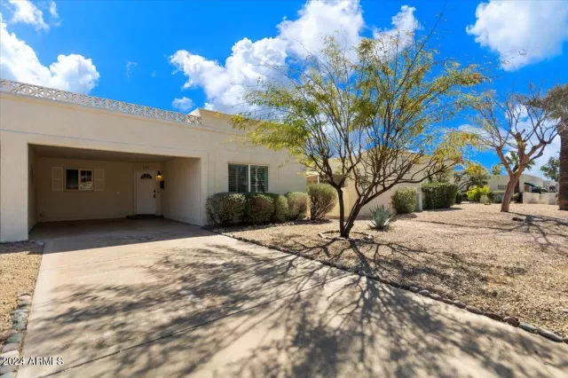 MLS: 6663373 Condo For Sale