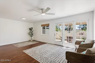 Photo #5: 6663373 Listing