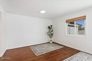 Photo #6: 6663373 Listing