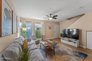 Photo #2: 6663522 Listing