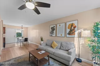 Photo #6: 6663522 Listing