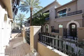 Photo #5: 6663715 Listing