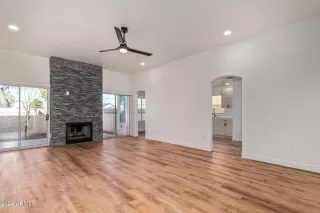 Photo #3: 6663753 Listing