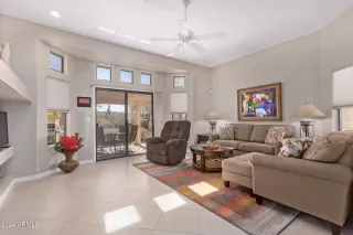 Photo #6: 6663879 Listing
