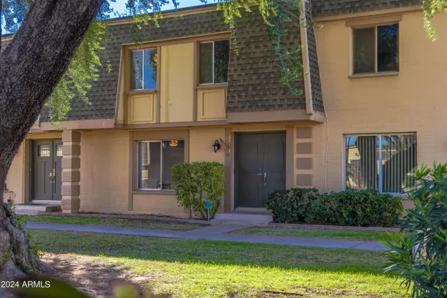 MLS: 6663999 Condo For Sale