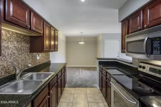 Photo #5: 6664022 Listing