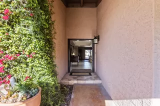 Photo #2: 6664109 Listing 