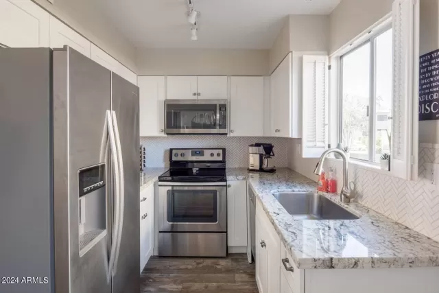 MLS: 6664213 Condo For Sale