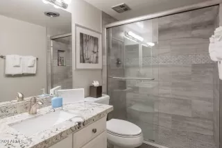 Photo #6: 6664213 Listing