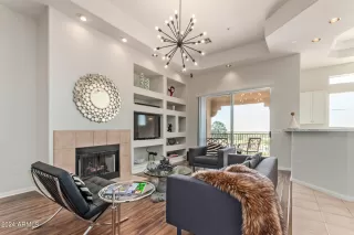 Photo #3: 6664276 Listing