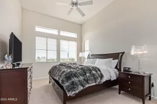 Photo #5: 6664276 Listing