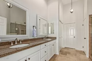 Photo #6: 6664276 Listing