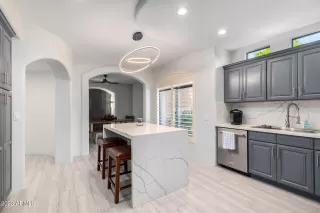 Photo #4: 6664732 Listing