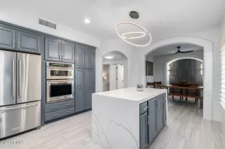 Photo #5: 6664732 Listing