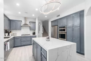 Photo #6: 6664732 Listing