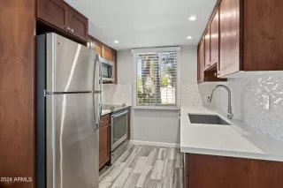 Photo #2: 6664772 Listing