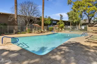 Photo #3: 6664882 Listing 