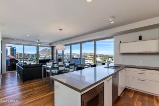 Photo #2: 6665054 Listing