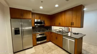 Photo #5: 6665141 Listing