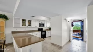 Photo #1: 6665156 Listing 