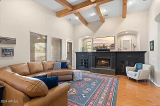 Photo #3: 6665261 Listing