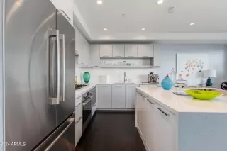 Photo #4: 6665479 Listing