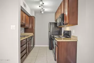 Photo #2: 6665518 Listing