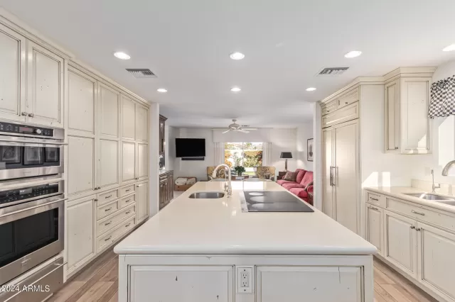 MLS: 6665640 Condo For Sale