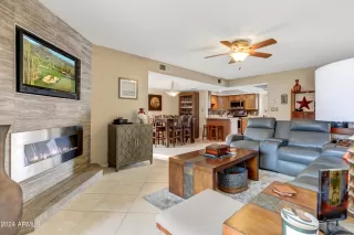 Photo #5: 6665678 Listing
