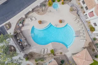 Photo #2: 6665705 Listing