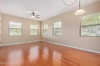 Photo #6: 6665705 Listing