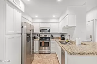 Photo #2: 6665815 Listing