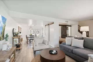 Photo #2: 6665920 Listing