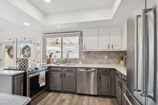 Photo #5: 6665920 Listing