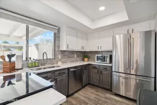 Photo #6: 6665920 Listing