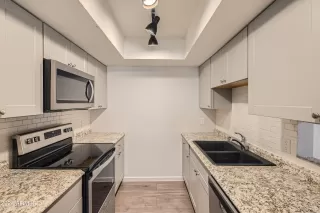 Photo #5: 6666080 Listing