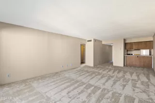 Photo #2: 6666385 Listing 