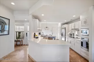 Photo #4: 6666547 Listing 