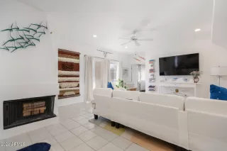 Photo #2: 6666716 Listing