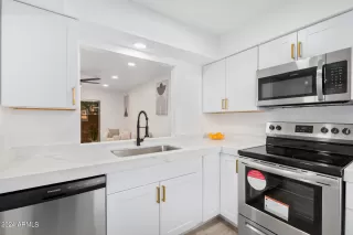 Photo #1: 6666729 Listing 