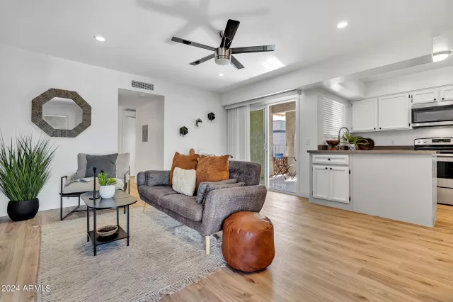 MLS: 6666759 Condo For Sale