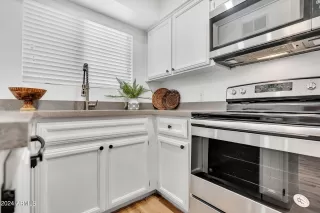 Photo #3: 6666759 Listing