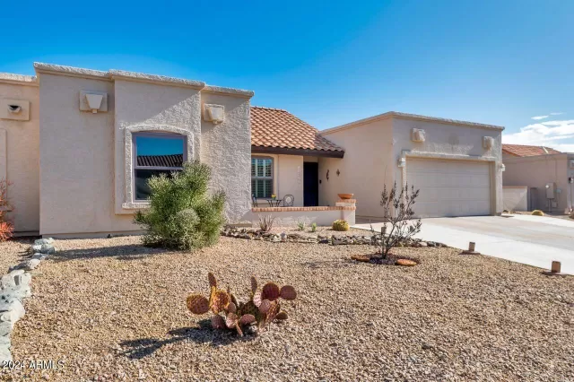 MLS: 6666828 Condo For Sale
