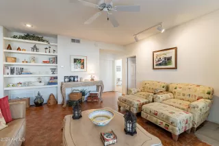 Photo #5: 6667012 Listing