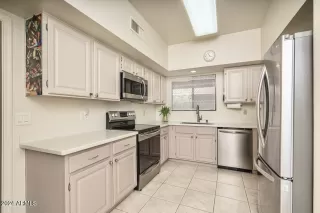 Photo #6: 6667015 Listing