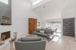 Photo #4: 6667213 Listing