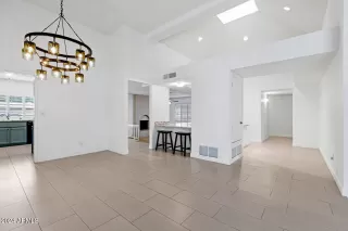 Photo #2: 6667694 Listing