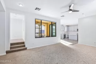 Photo #5: 6667771 Listing